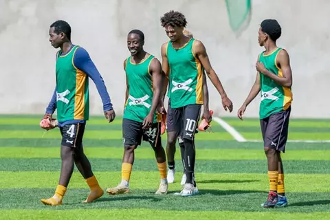 مدرب زامبيا للشباب: نحترم منتخب مصر جدًا.. وهدفنا التأهل إلى كأس العالم